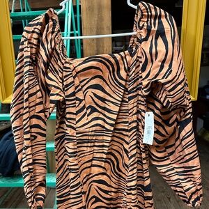 Billabong tiger stripe dress - size M/10 - NWT